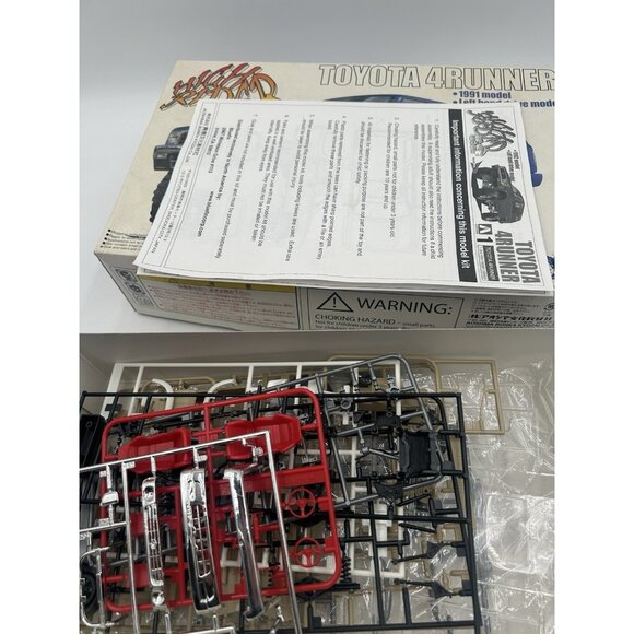 AOSHIMA TOYOTA 4RUNNER SURF HIGH RIDER U.S. 1991 LHD 1:24 MODEL Open Box - Picture 3 of 12